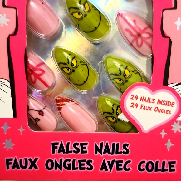 Brand New H&A THE GRINCH False Nails - Picture 4 of 4